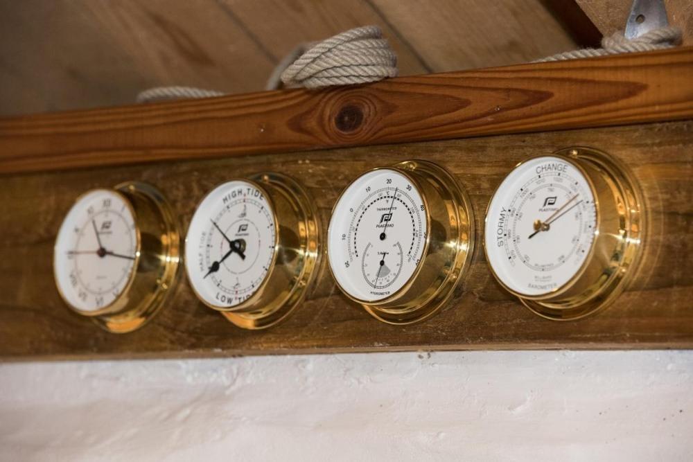 Tigh Bhisa Blackhouse Tolsta Chaolais エクステリア 写真
